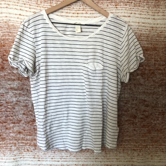 H&M Tops - H&M Striped T-Shirt w Cuffed Sleeves & Faux Pocket